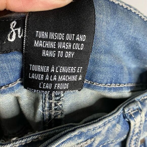 Suko Jeans Women's Road Runner Crop Denim Jeans - Picture 8 of 8